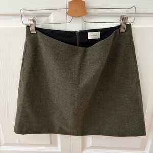 Wilfred Aritzia Classic Mini Skirt Size 8 Forest Green